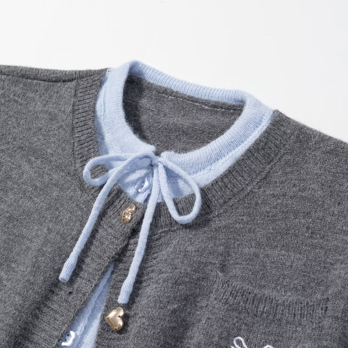 Two versatile knitted cardigans for college style vacation