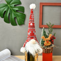 Christmas decorative items, knitted elderly wine bottle covers, figurines, wine caps, wine bottle decorations, gift bags